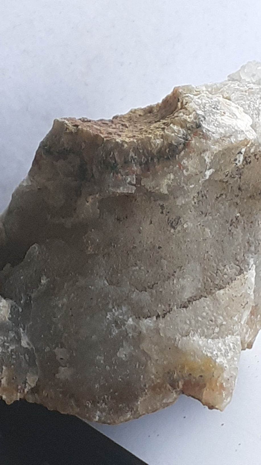 Chalcedon surowy okaz, Rudno mineral