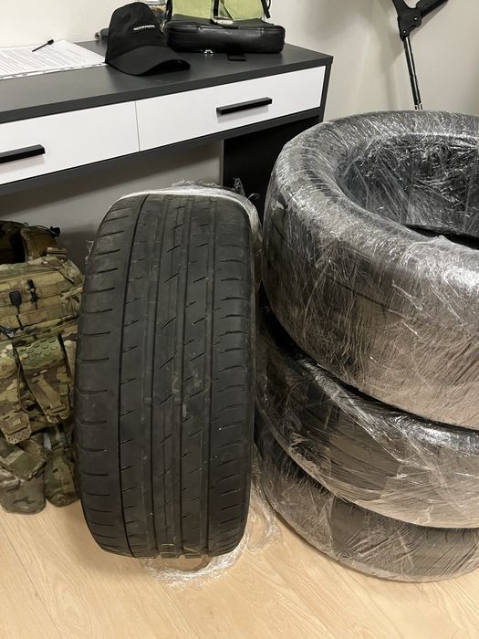 Continental 245/45/18 runflat