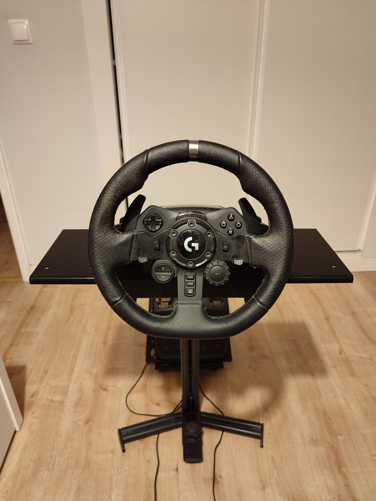 Volante Logitech G923 PC/PS4/PS5 + Suporte + Manete