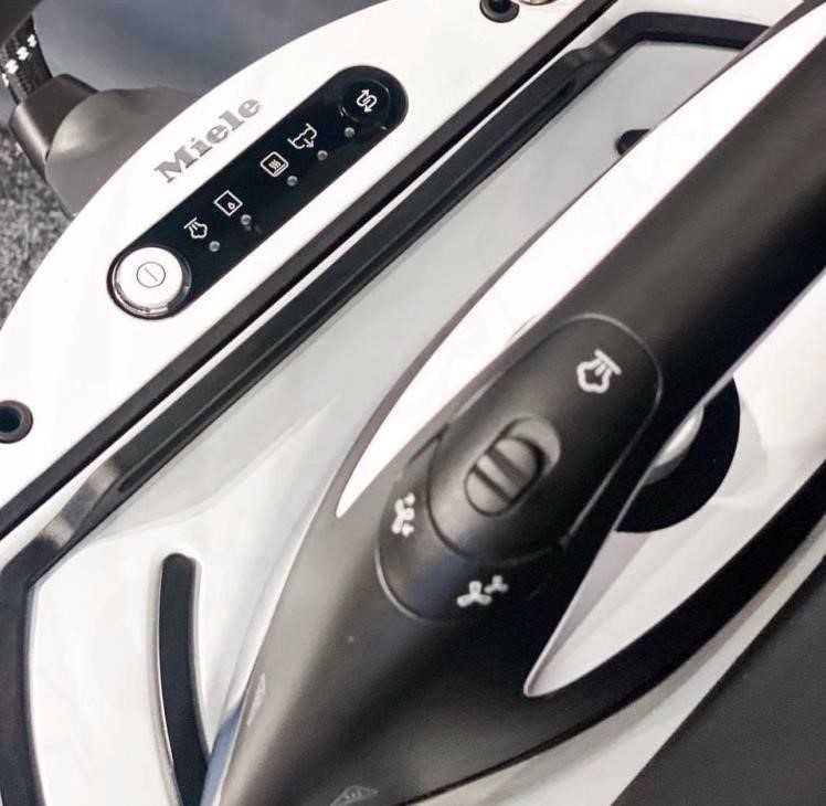 Гладильная система Miele B 1847 прасувальна праска міле