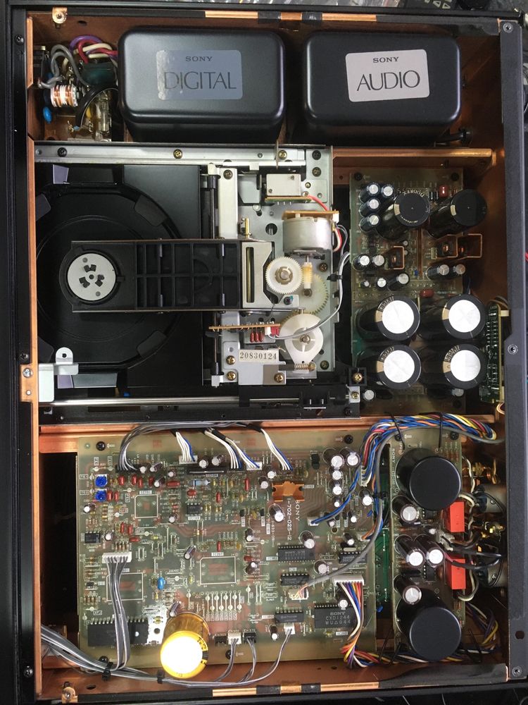 Odtwarzacz CD SONY CDP-X77ES