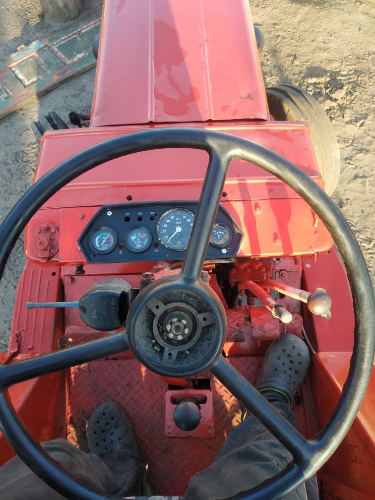Продам трактор Т-25