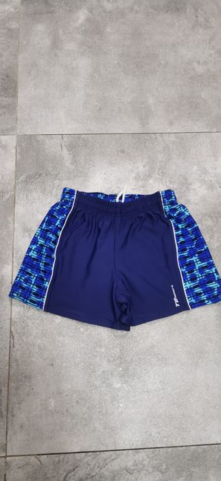 Kąpielówki rozm 140