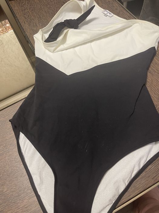 Купальник Chanel Б/у в отличном состоянии