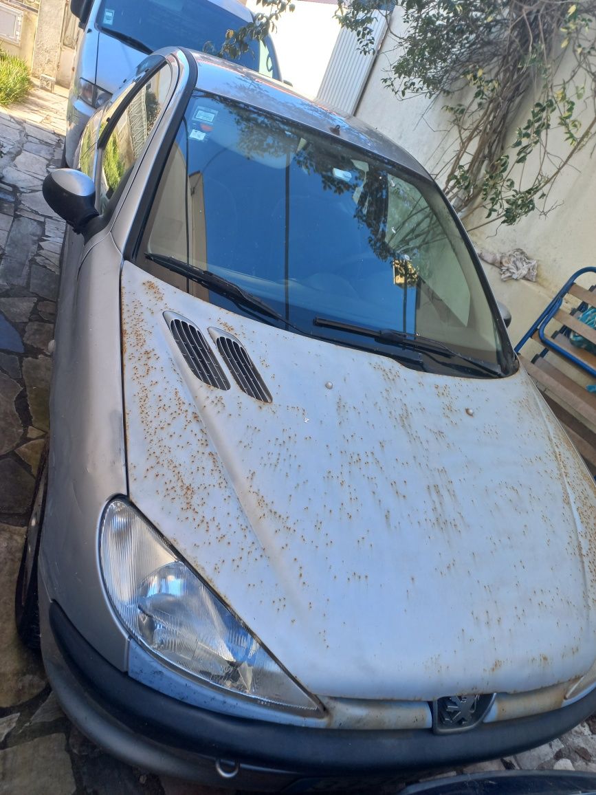 Peugeot 2006 parado nao pega