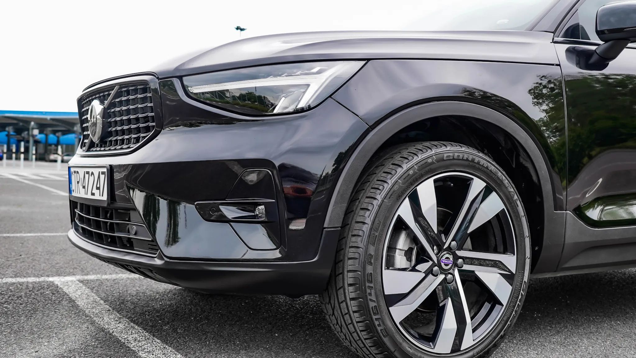 Volvo XC 40 XC40 Plus Dark, B5 247KM VAT 23%