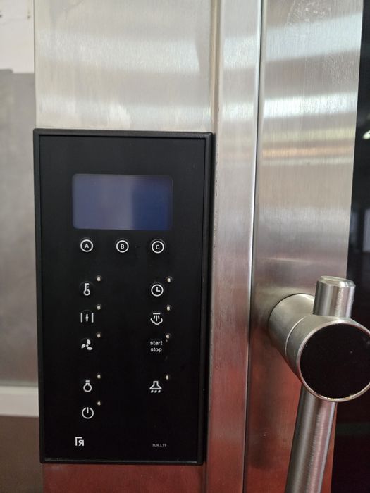 Oportunidade! Forno Convecção c/ bancada inox. Fatura e Iva dedutivel