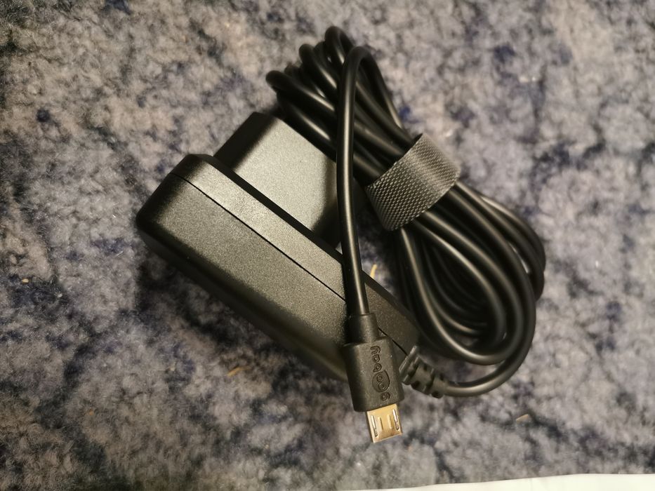 Ładowarka usb nową.