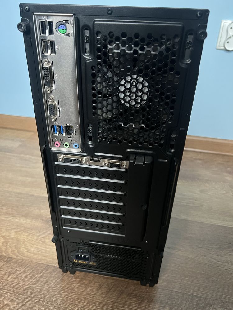 Komputer Intel Core i5 7400 3.00GHz,  pamieć RAM 8GB DDR4 17000 DIMM