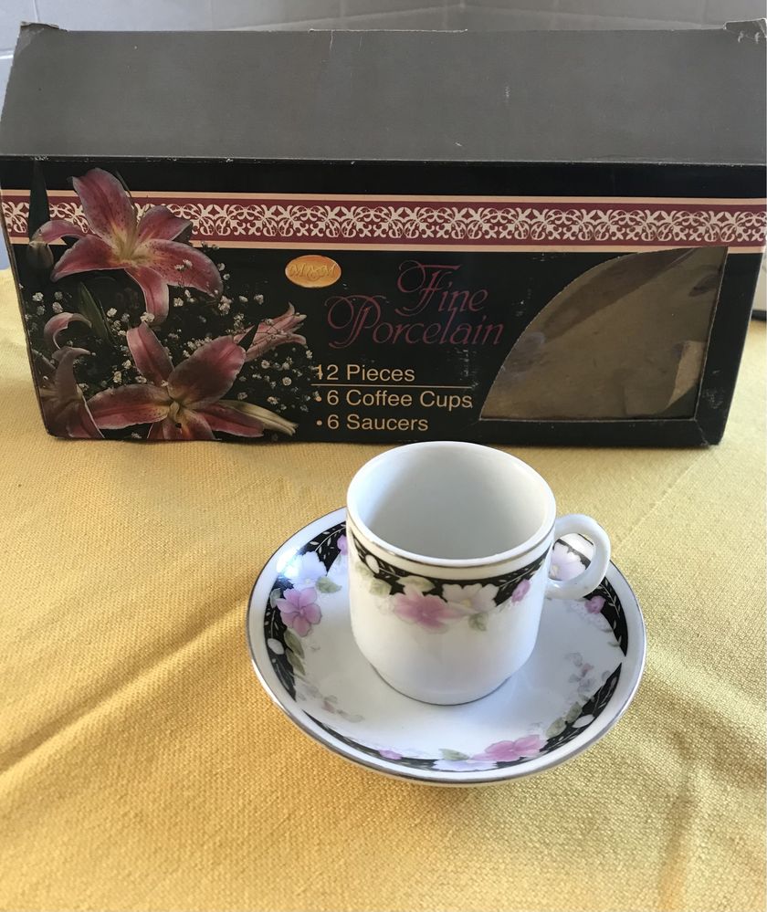 Serviço de café Novo