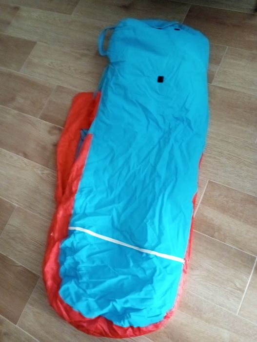 Cama insuflável criança