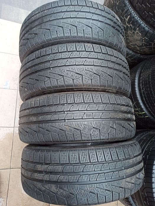 Зимняя резина 235/45 R20 Pirelli Sottozero 2