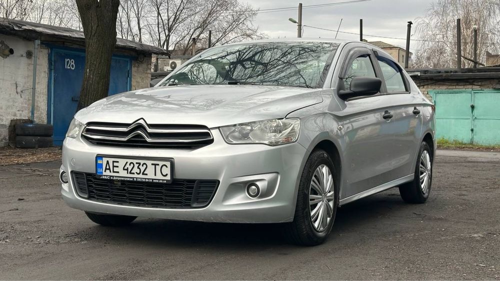 Продам автомобиль Citroen C-Elysee 2013