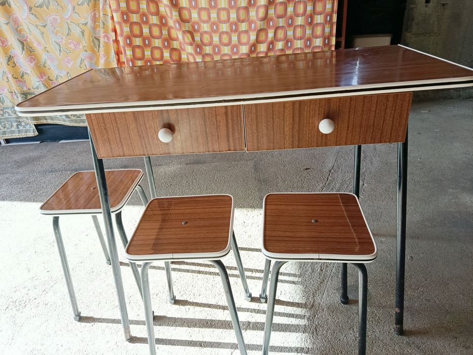 Mesa de cozinha com 1 aba