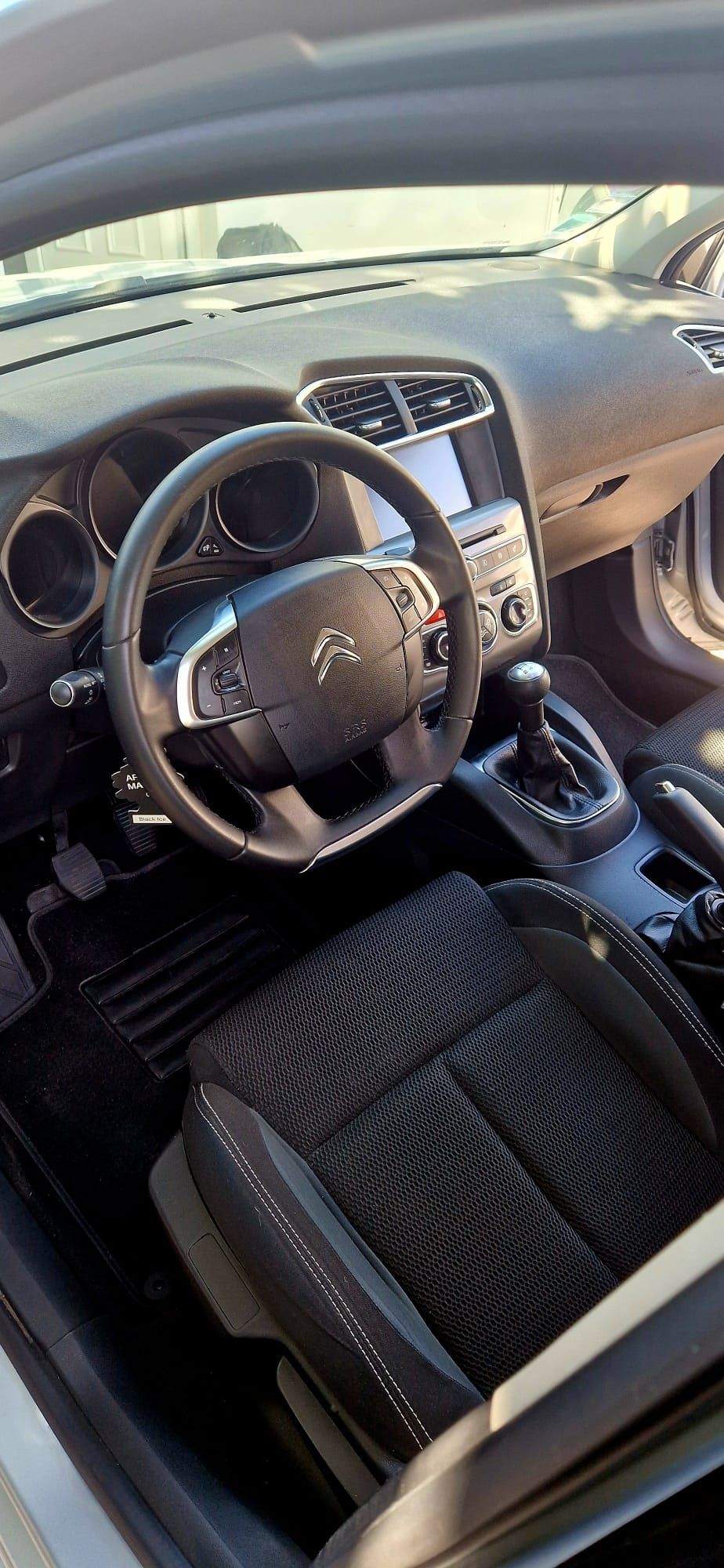 CITROËN C4 PureTech 110 BVM Millenium – 2015