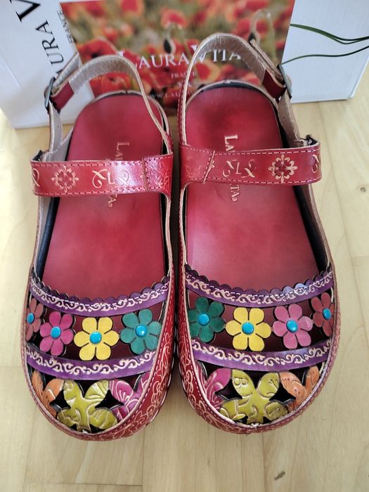 Nowe sandały Laura Vita - r.37
