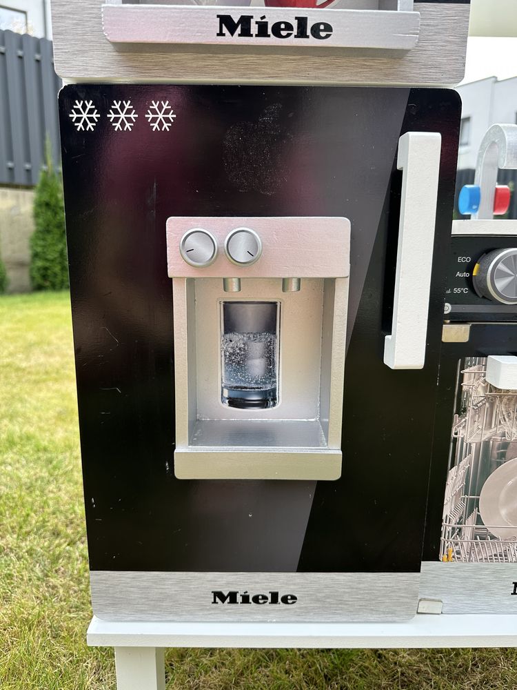 Дитяча іграшкова деревяна кухня Miele