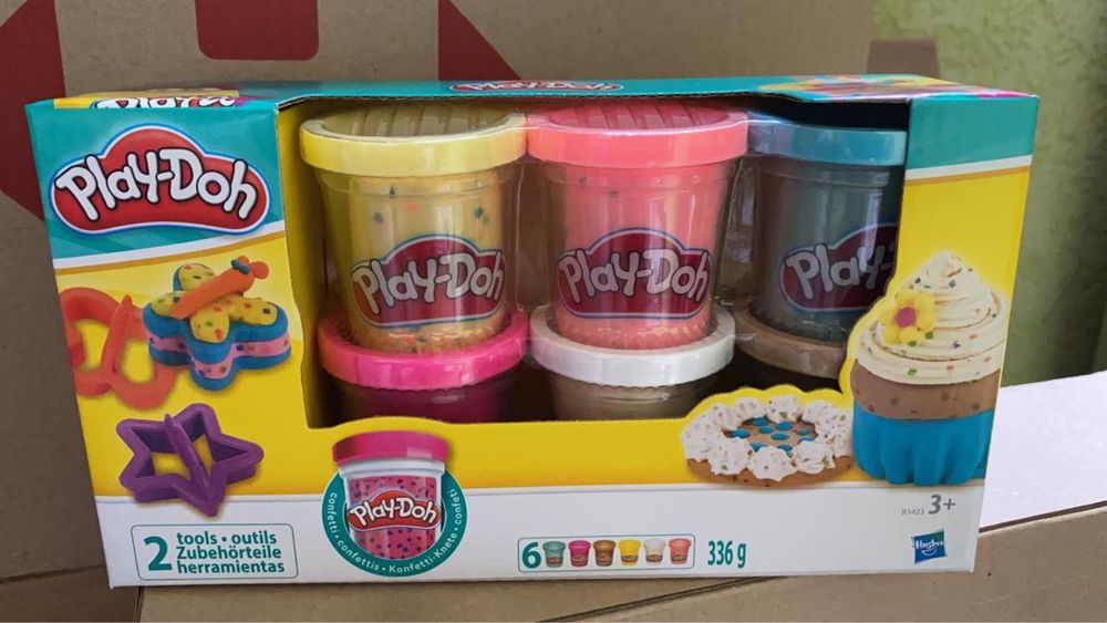 Пластилин Play-Doh 6 баночек с конфетти B3423. Оригинал.