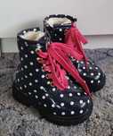 Nowe buty dla dziewczynki