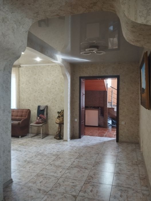 Продам 2 поверховий будинок Нововодолазький район  з Евроремонтом