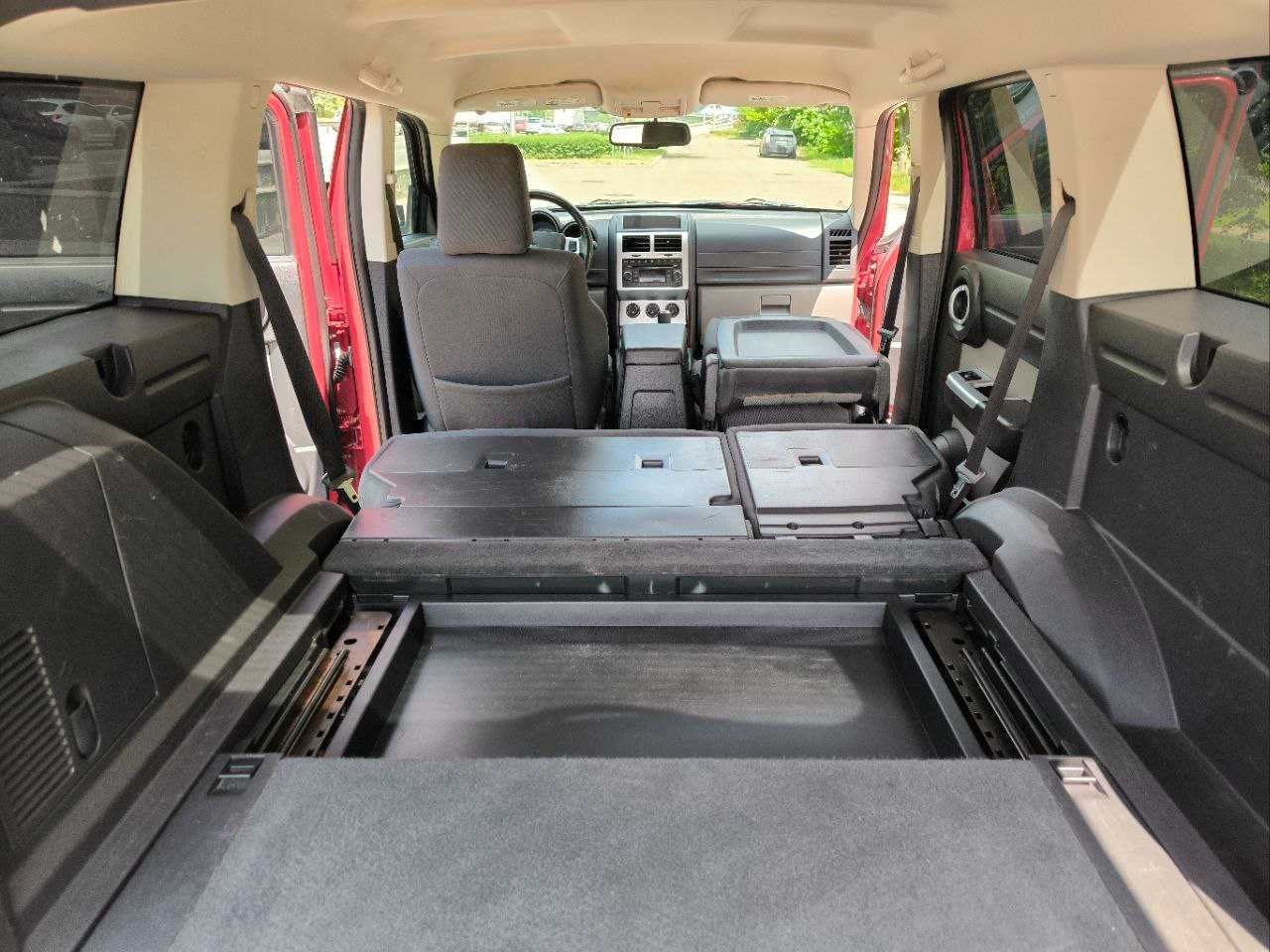 Авто для ЗСУ/ Рамний джип Dodge Nitro 2.8 Diesel Automat БЕЗ передплат