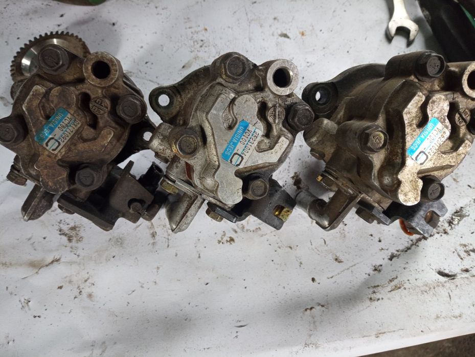 Насос гідропідсилювача (гур)  Nissan Patrol Y61 задні фонарі  дач.АBS