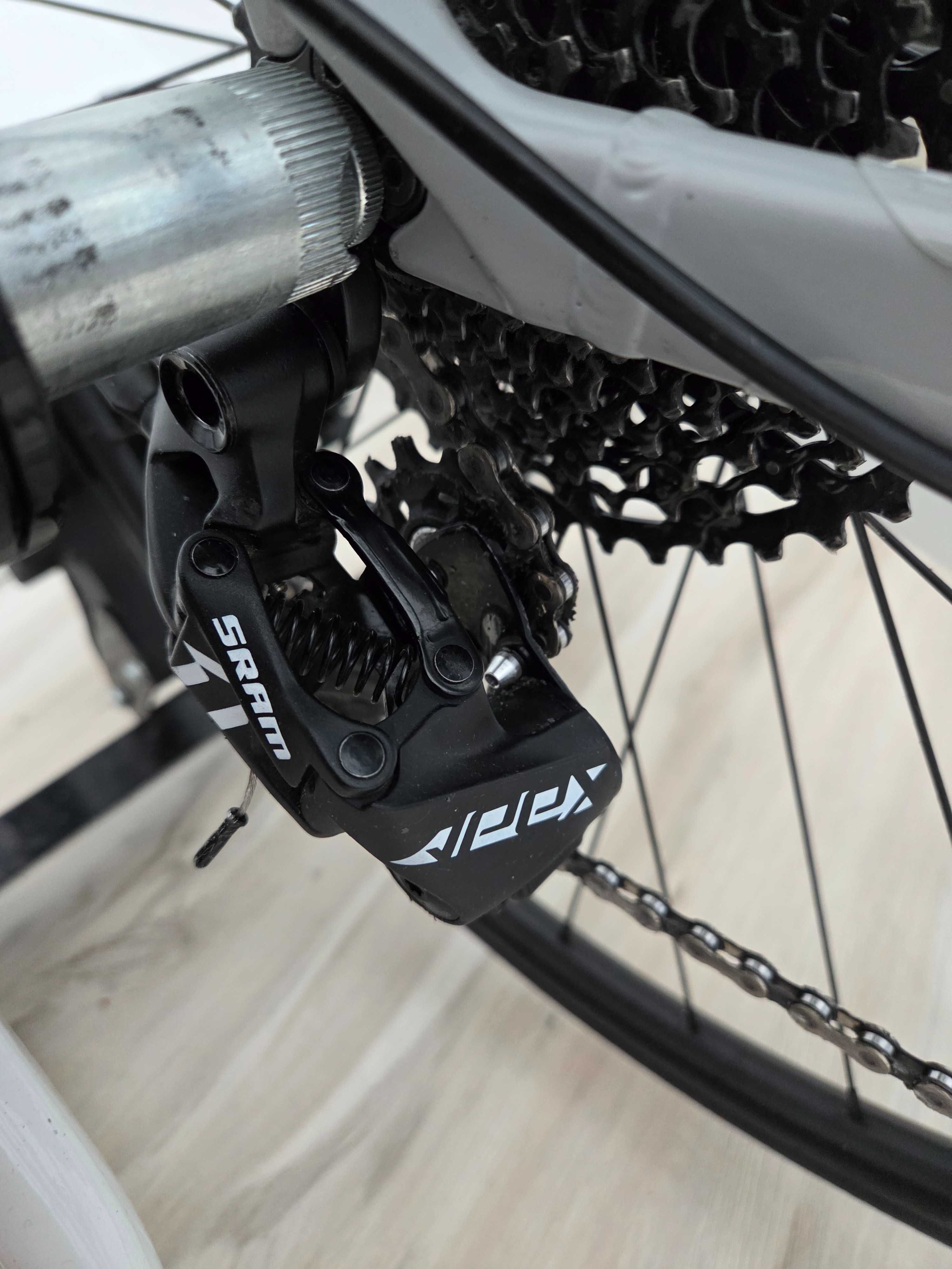 CANION Roadlite Fitness/Gravel Rozm. M 1X11 SRAM Apex