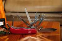 Victorinox Workchamp nowy + etui