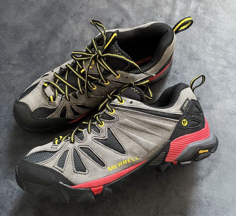 Кросівки черевики трекінгові Merrell Capra Goretex