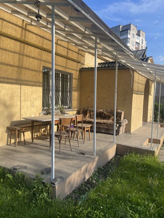 Здам в оренду частину будинку з окремим подвірям