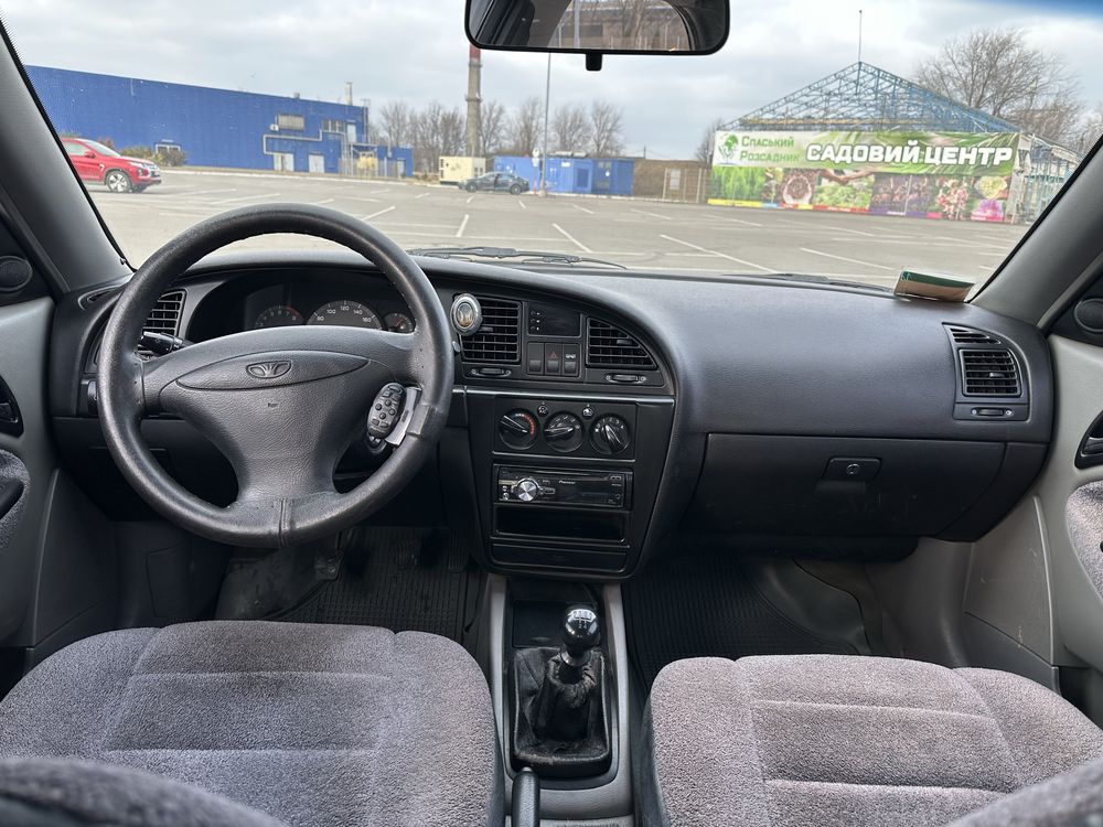 Продам Daewoo Nubira 2 2001года