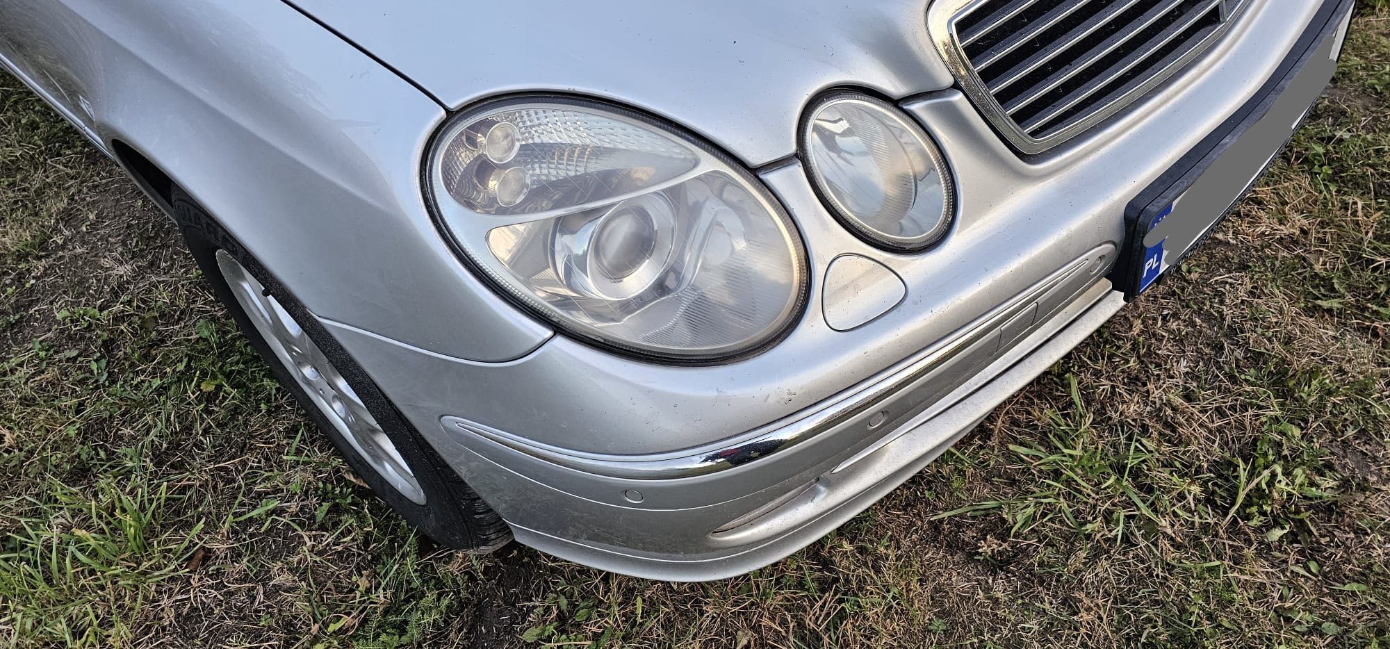 Prawy reflektor ksenonowy EU Mercedes E-Klasa W211 Avantgarde 02