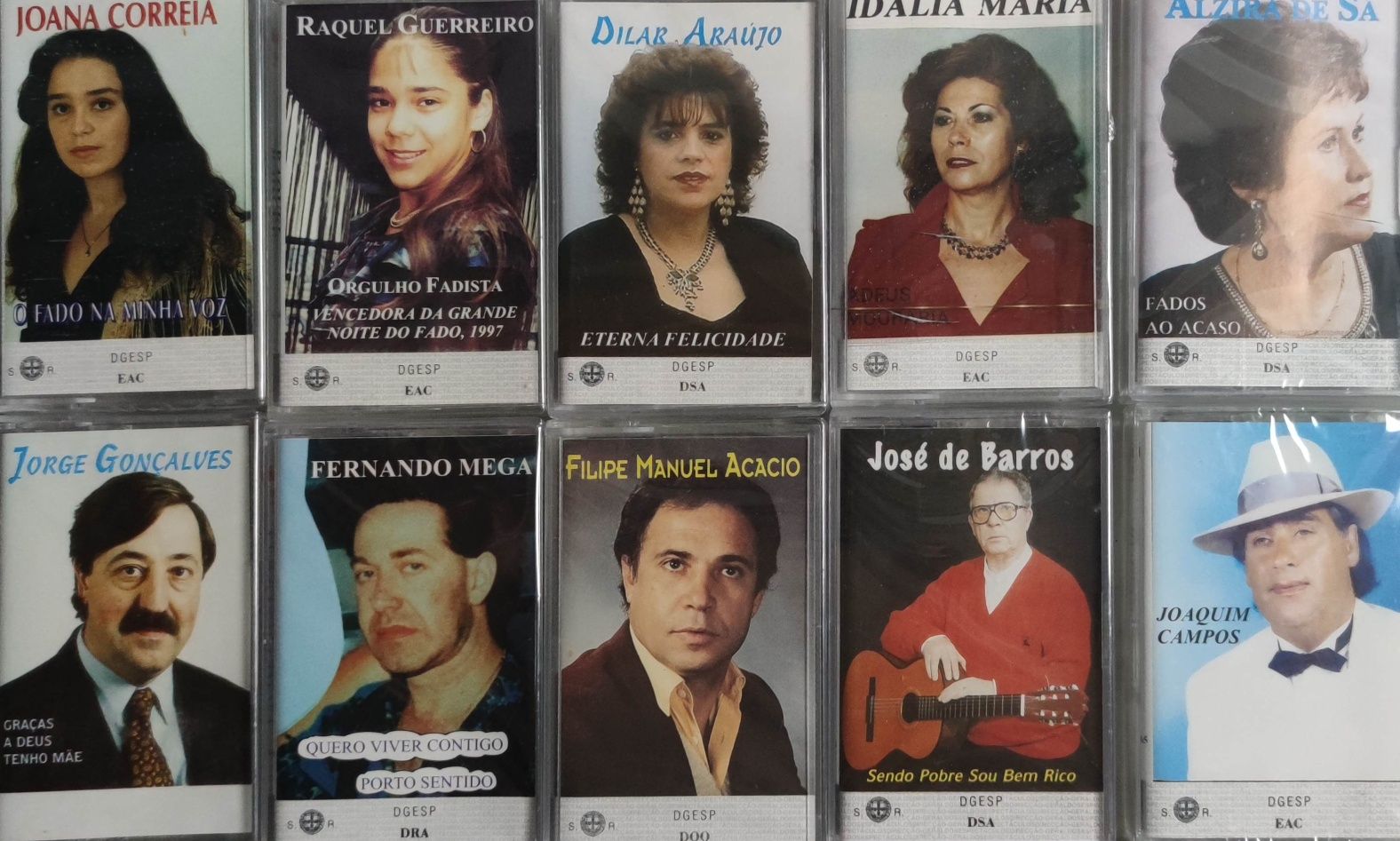 Lote 1 de 20 cassetes de FADO - Vários Fadistas NOVAS