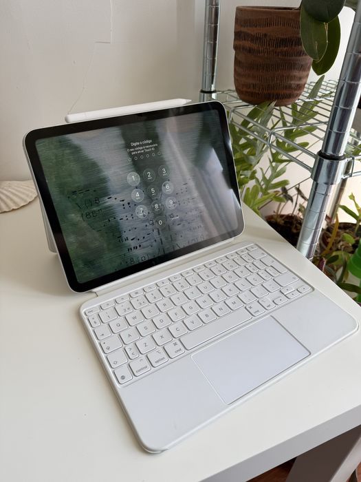 iPad 10ª Geração (10.9”)2022 + Teclado Apple Magic Folio+Caneta USB-c