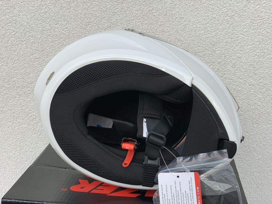 Szczekowy Kask Motocyklowy Lazer MH6 Bialy, Blenda, wysylka OLX!