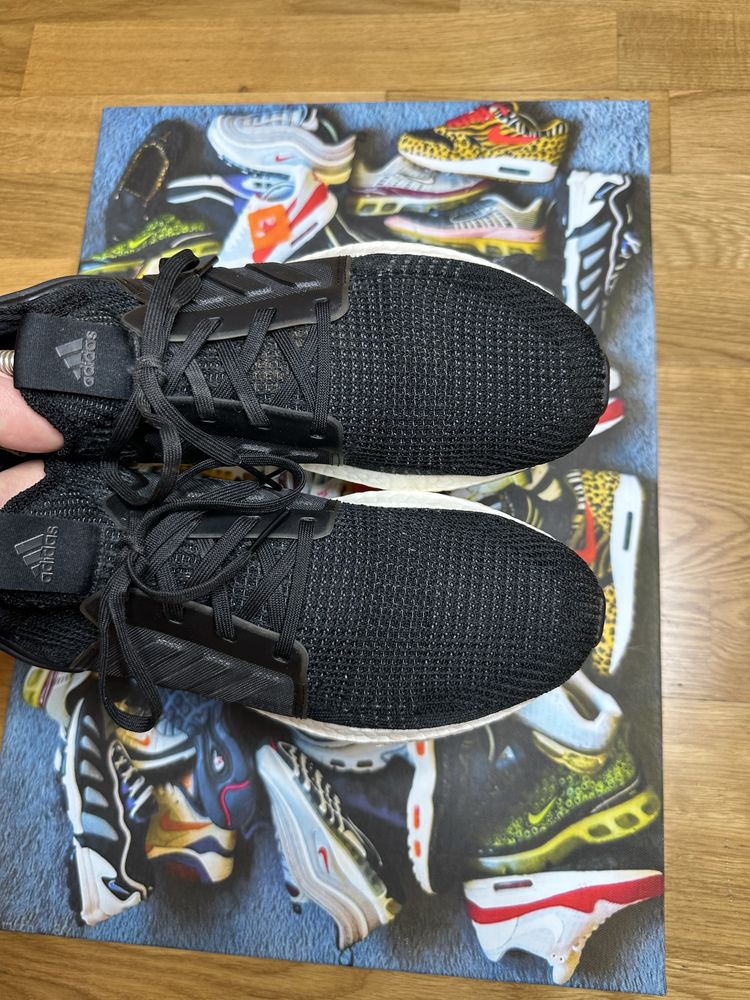 Кросівки Adidas Ultra Boost Розмір 44.5 (28.5 см по устільці)