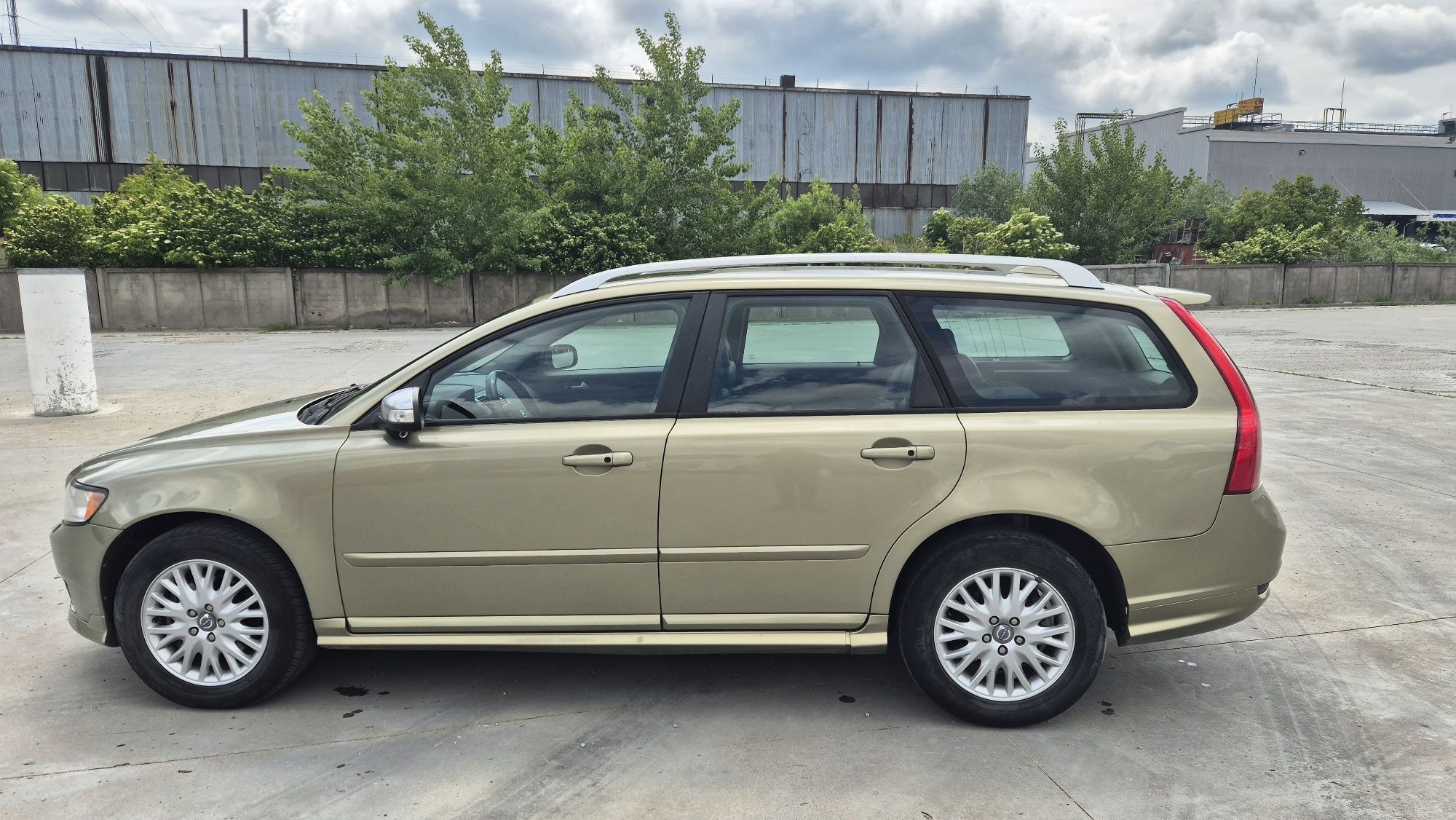 2008 Volvo V50 Т5 2.5 (230 к.с.) R-Design
