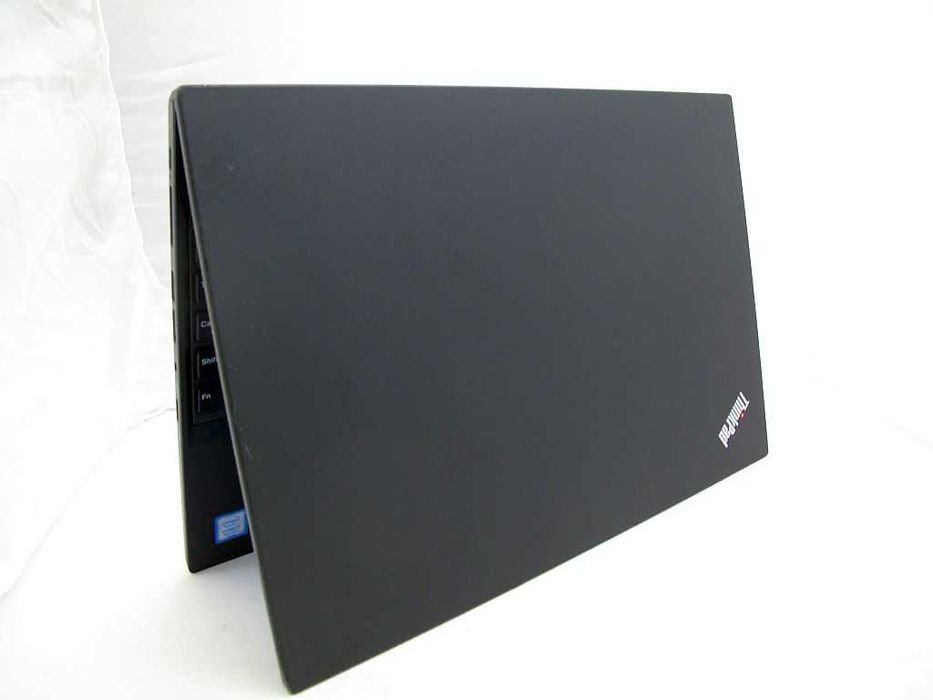 Laptop Lenovo ThinkPad T590 i7-8565U 250 GB SSD 16GB RAM 15,6 Win11
