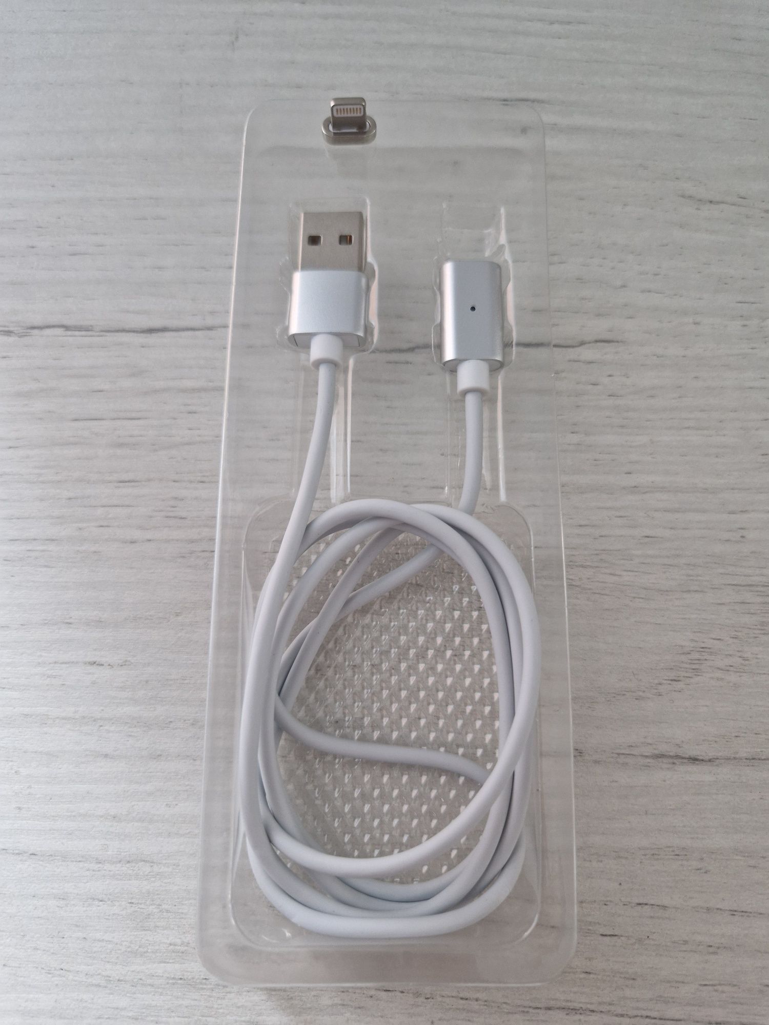 Kabel Magnetyczny TYP 1 - USB na Typ C rozpinane złącze 1 Metr srebrny