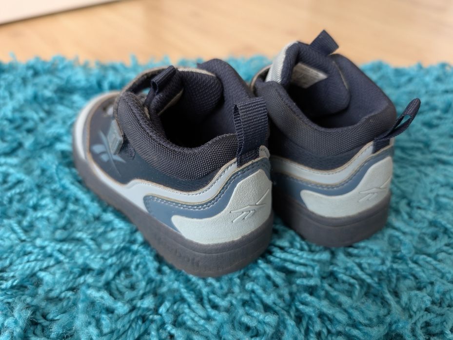 Skórzane buty weebok r.24