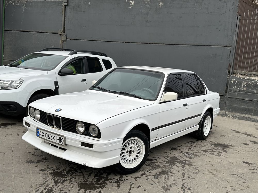 Продам Bmw e30 1.6 на заварке М40