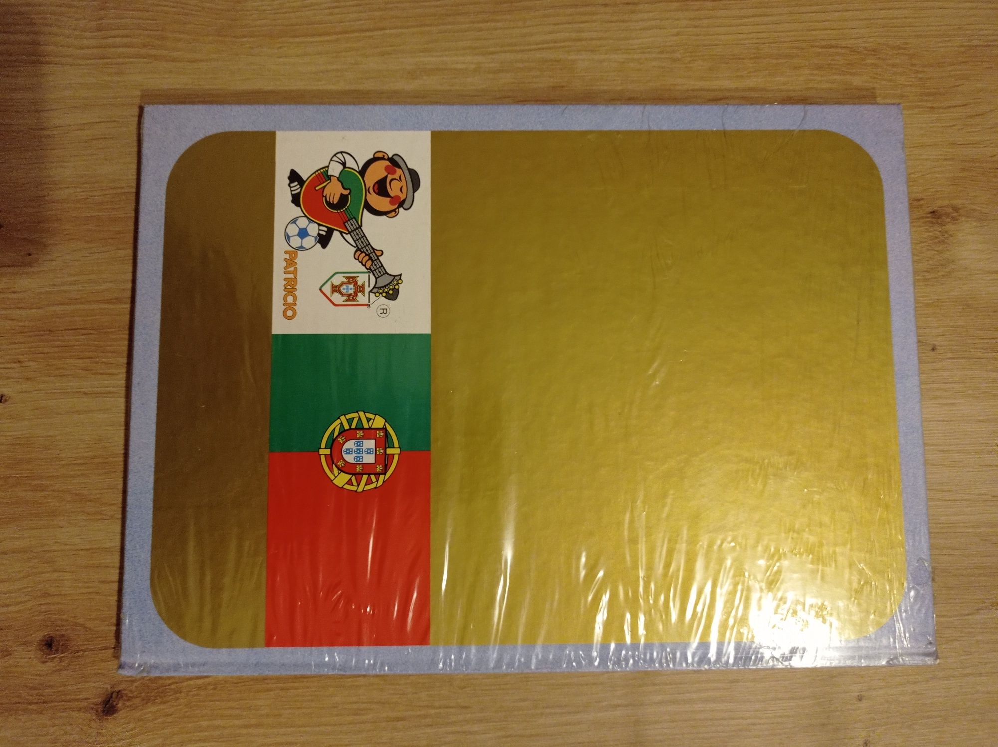 Livro "Portugal 84 e o seu futebol"