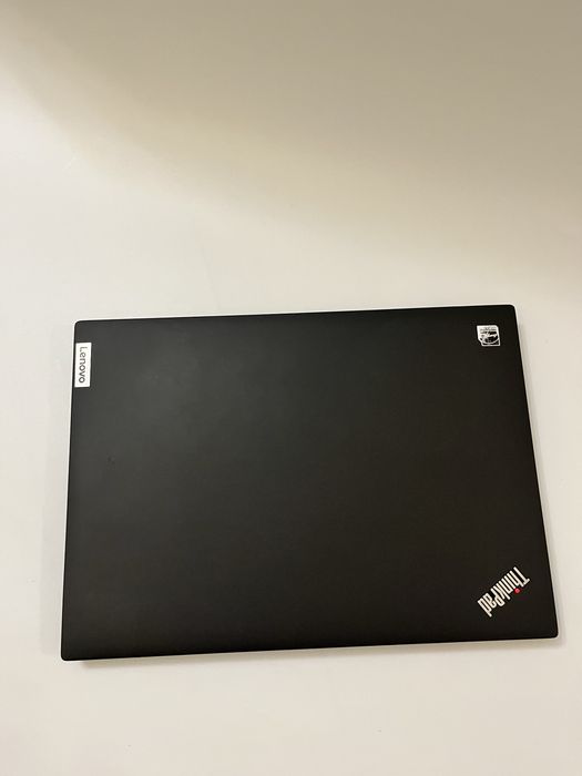 Lenovo thinkpad T14 gen4 ryzen7pro 7840u 32ram ddr5 512ssd 14"wuxga