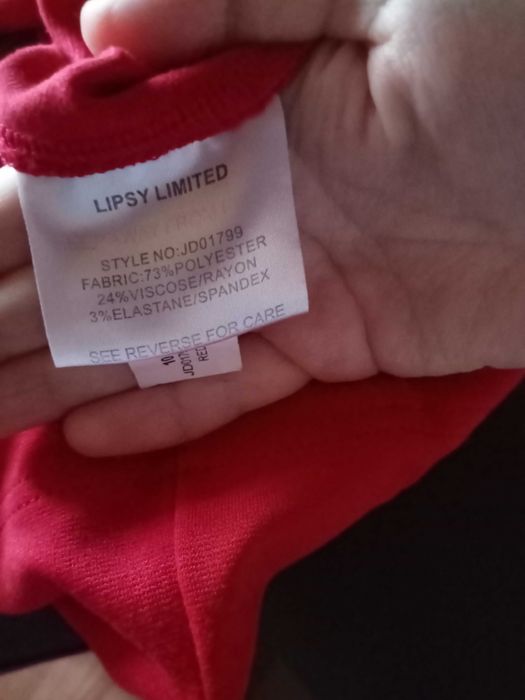 Czerwona sukienka z baskinką Lipsy rozmiar 36 stan idealny.