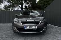 Peugeot 308 жирна комплектація.