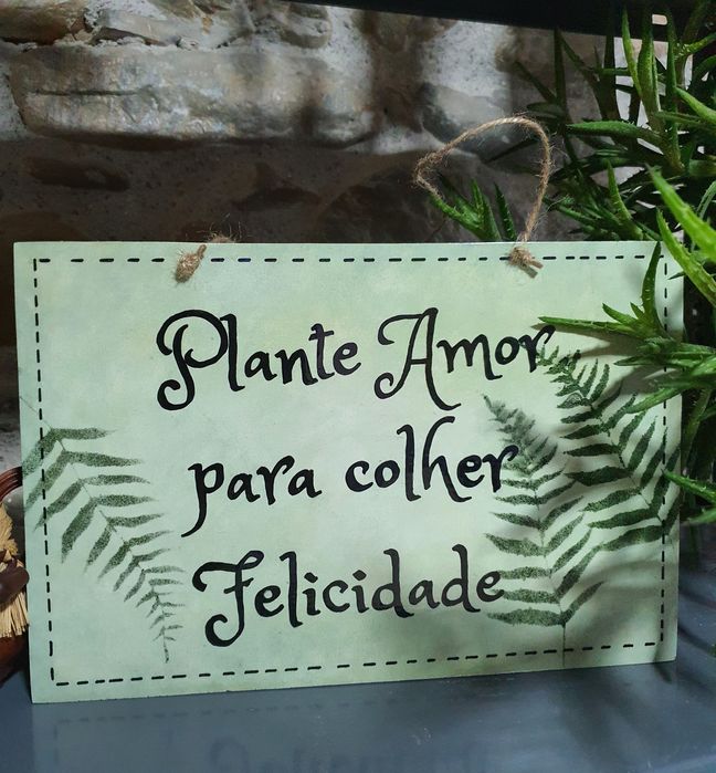 Placa decorativa de madeira