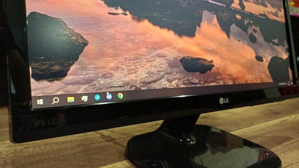 Монитор LG - 21,5" (22MP48A-P)