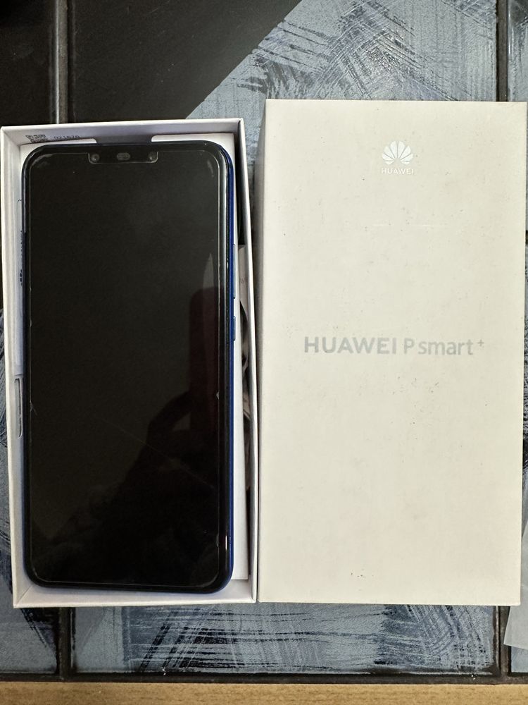 Продам huawei p smart+