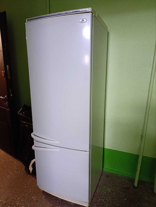 Холодильник Атлант вживаний