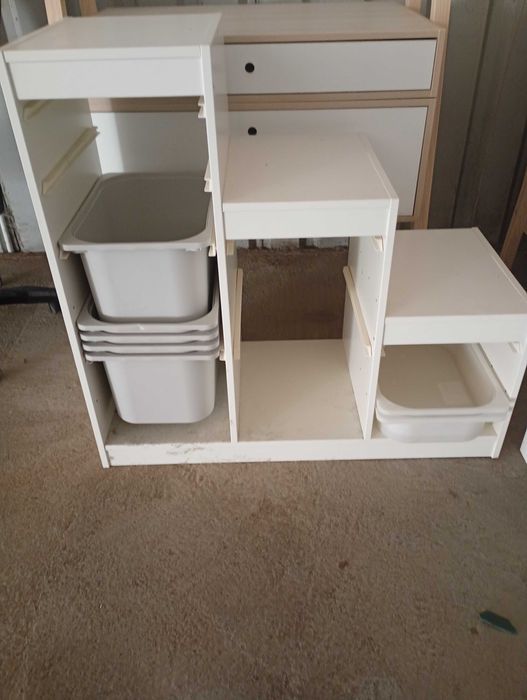 Sprzedam regał z organizerami